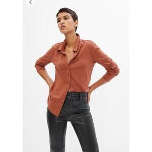 Gap Soft Knit Button-up Top